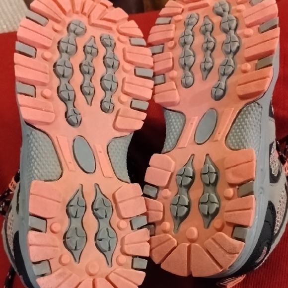 Pacific Trail Kids' Gray and Pink Sneakers - Picture 9 of 14
